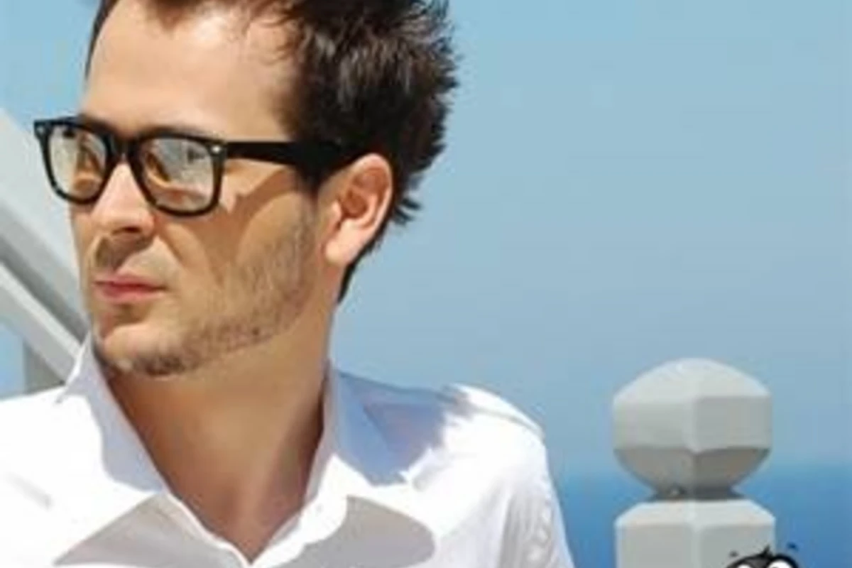 Edward Maya feat.Eda - Close To You
