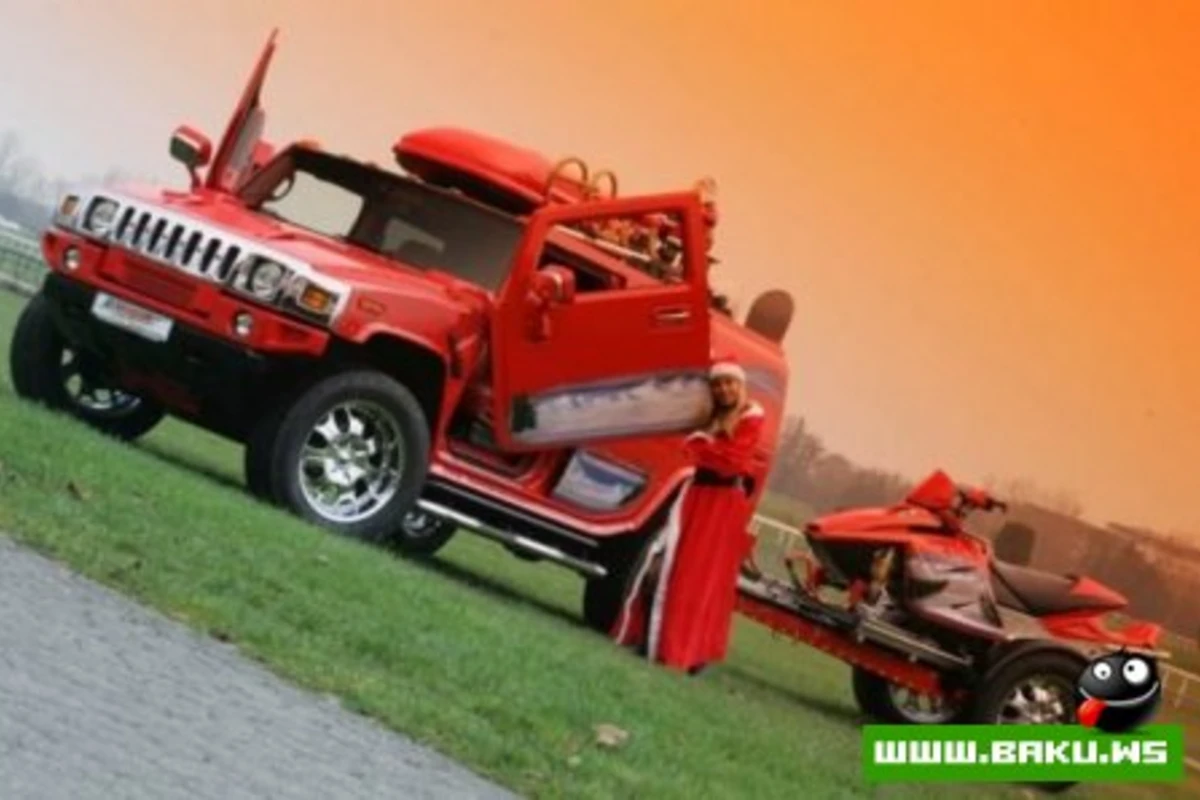 Пацанский HUMMER Деда Мороза