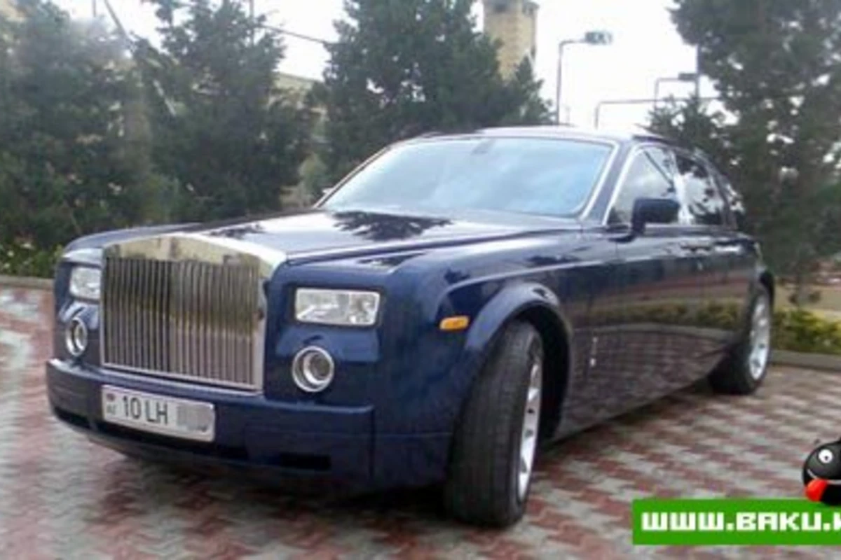 Telman İsmayılovun Bakıda sürdüyü milyonluq “Rolls-Royce”