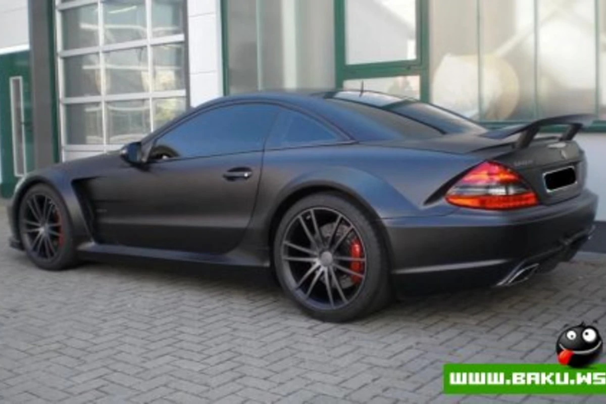 Спецзаказ для шейха: Mercedes-Benz SL65 AMG Black Series ( Фото )