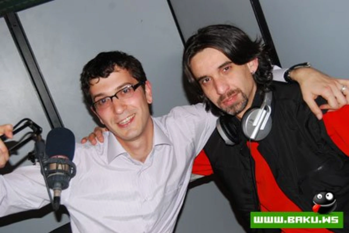 Dj Özgür Elçi - Təqdimatda !