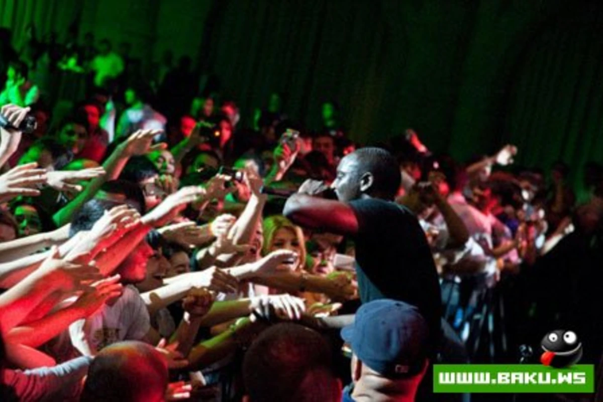 Akon разделся в Баку - ФОТОРЕПОРТАЖ + Видео
