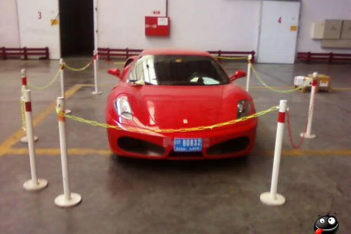 Ferrari F430 artıq Bakıda