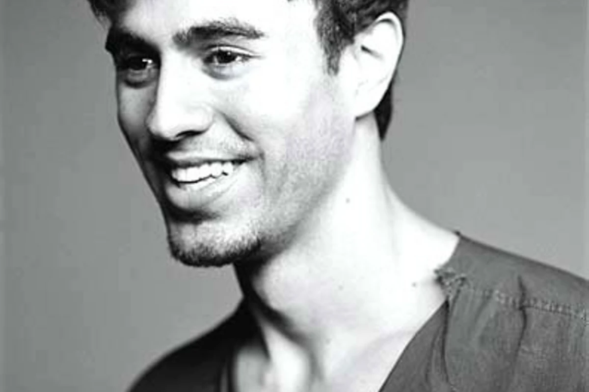 Enrique Iglesias ft. Akon - One Day At A Time Enrique Iglesias ft. Akon - One Day At A Time