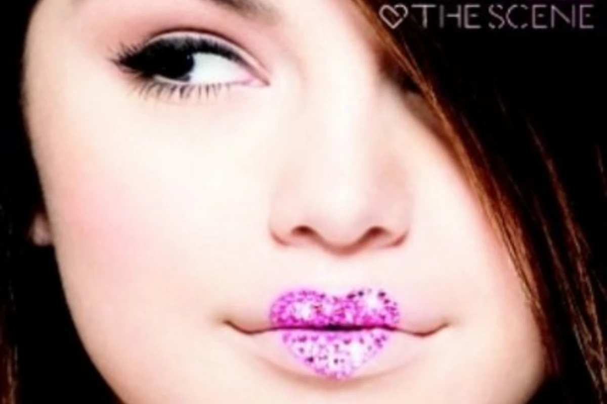 Selena Gomez & The Scene - Round & Round