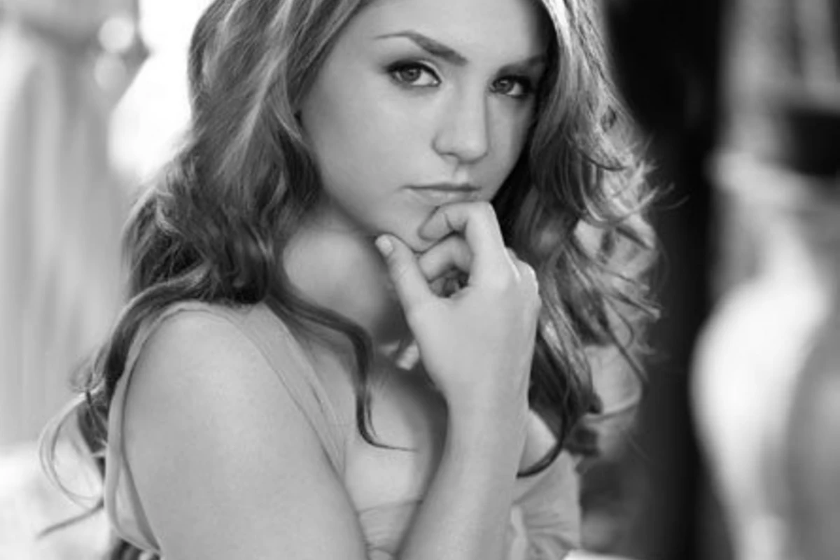 JoJo ft. Travis Garland - When Does It Go Away
