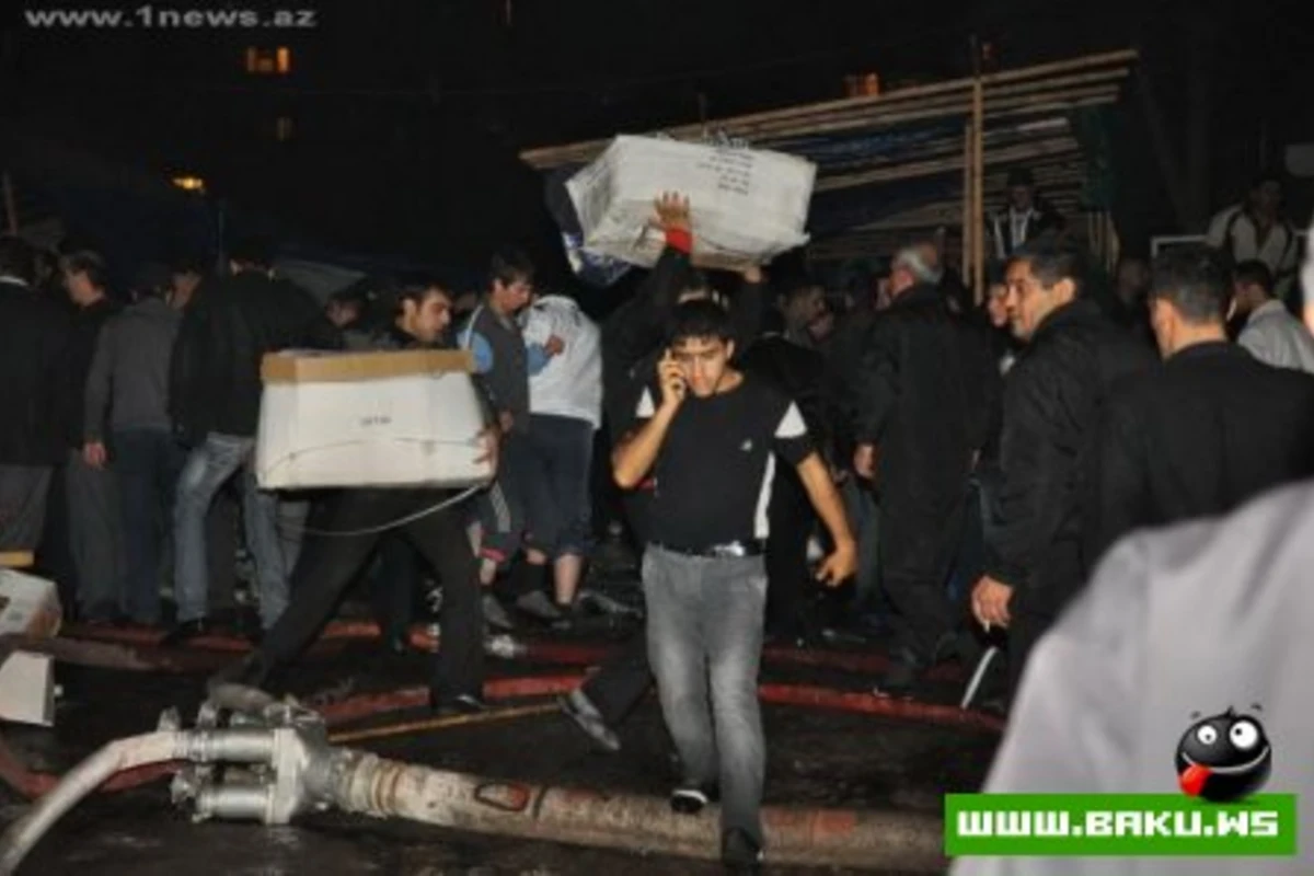 “8-ci kilometr” bazarında yanğın baş verib.(Фото)