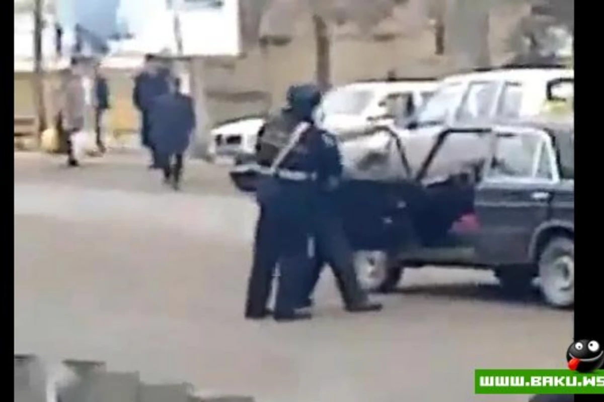Biləsuvar Yol Patrul Xidmətinin vətəndaşla rəftarı - video