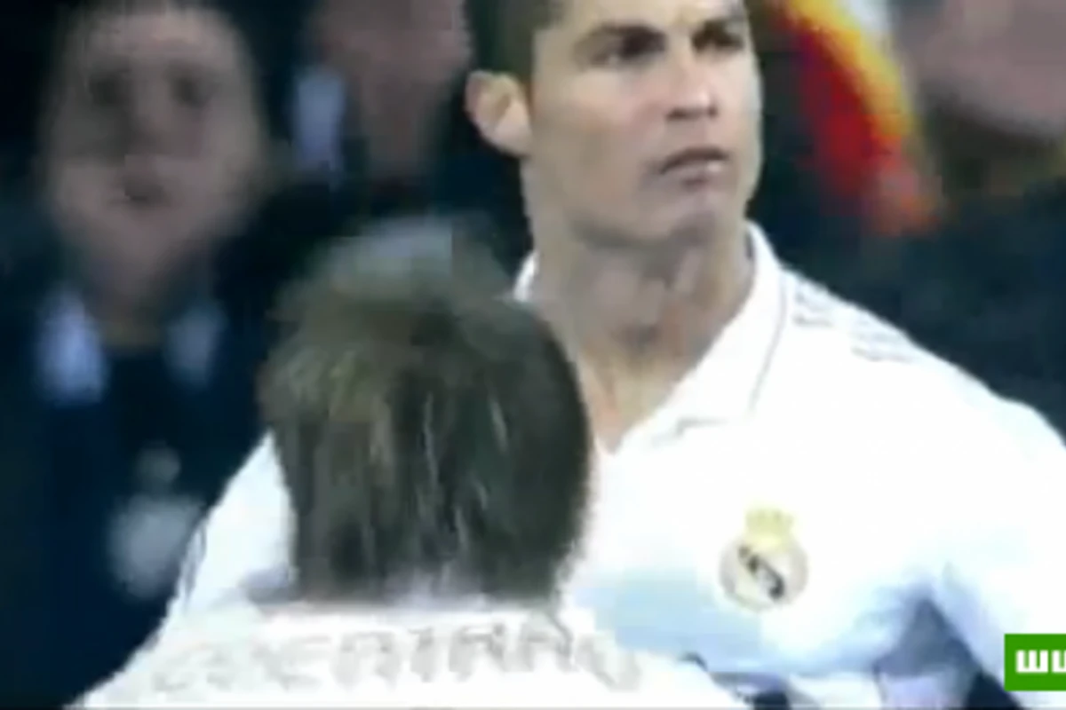 Cristiano Ronaldo Goal x Barcelona ٠ 18/O1/12 - video