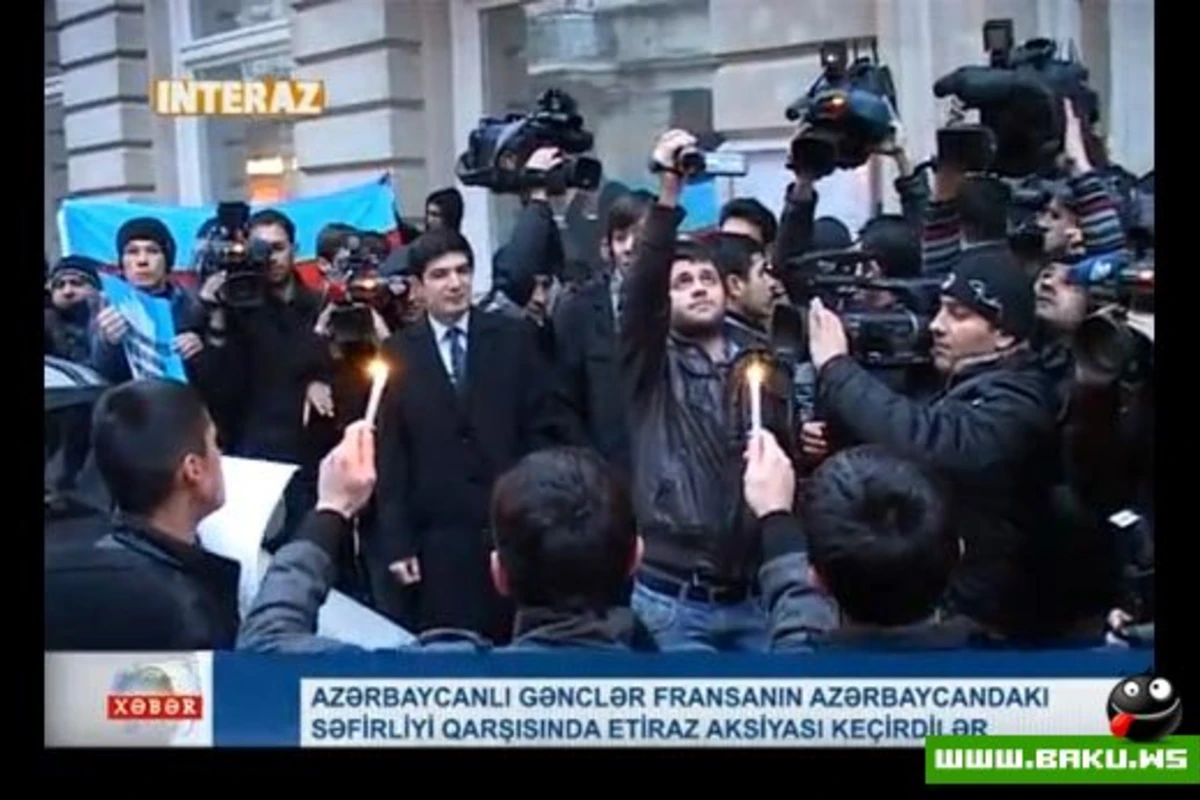 Fransa səfirliyi qarşısında aksiya [video]
