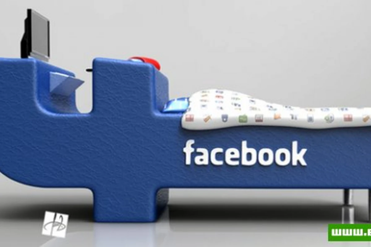 Facebook – кровать или социальная сеть в спальне