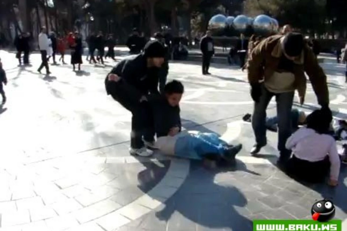 Xocaliya Ədalət - Justice for Khojaly - Flashmob Bakı