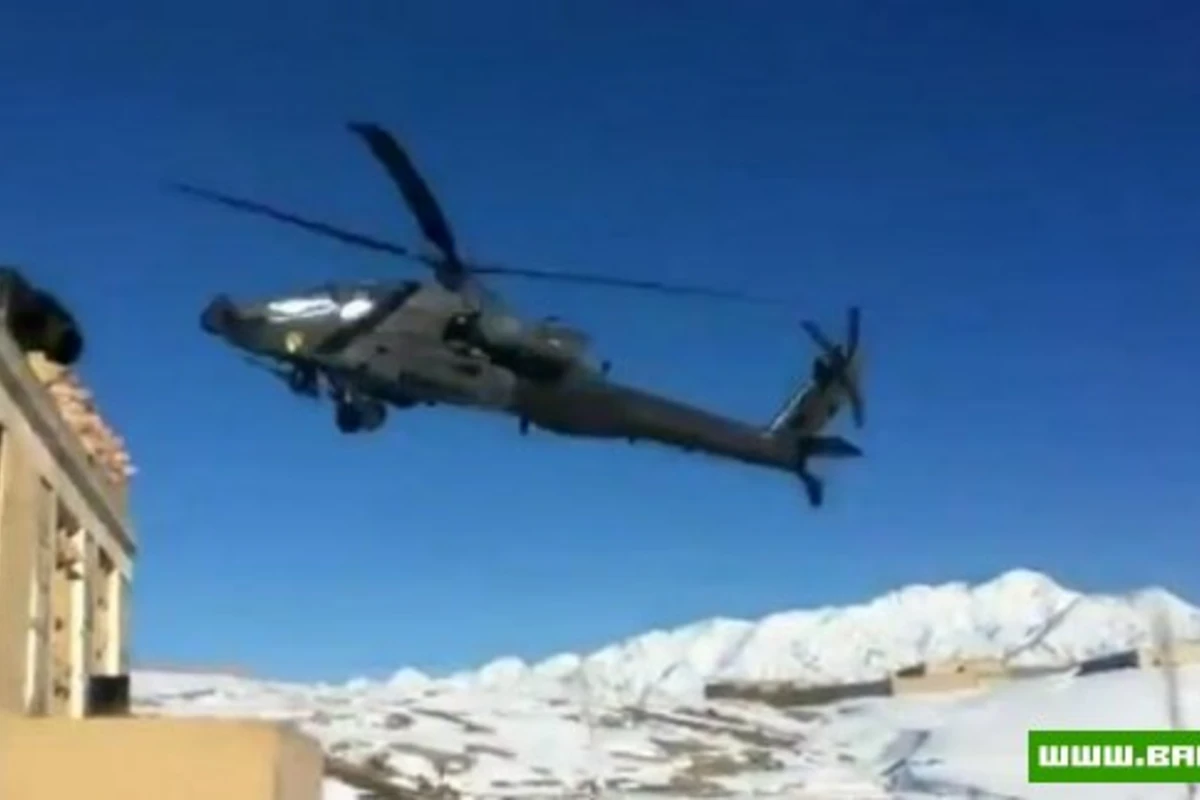 Падение вертолета AH-64 Apache в Афганистане [видео]