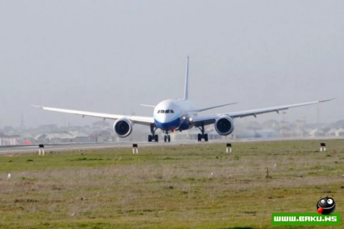 В Баку прошла презентация самолета Boeing-787 Dreamliner [31 фото]