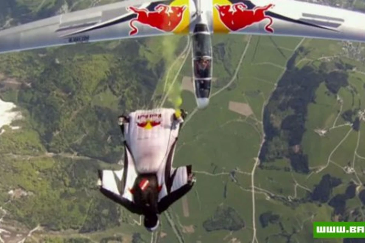 Новый сумасшедший трюк от Redbull [видео]