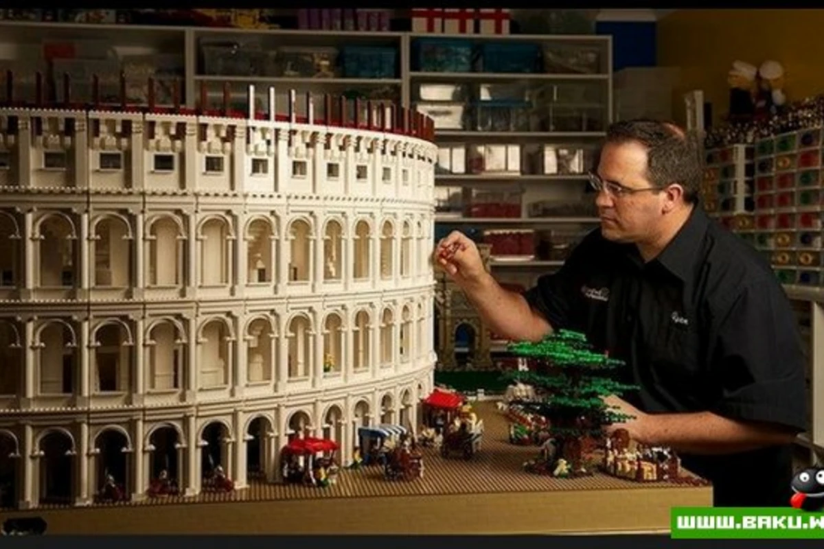 Копия римского Колизея, построенная из 200.000 кирпичиков Lego - ФОТО