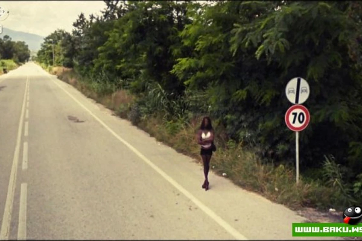 То что попало в объектив Google Street View... (часть 2) То что попало в объектив Google Street View... (часть 2)