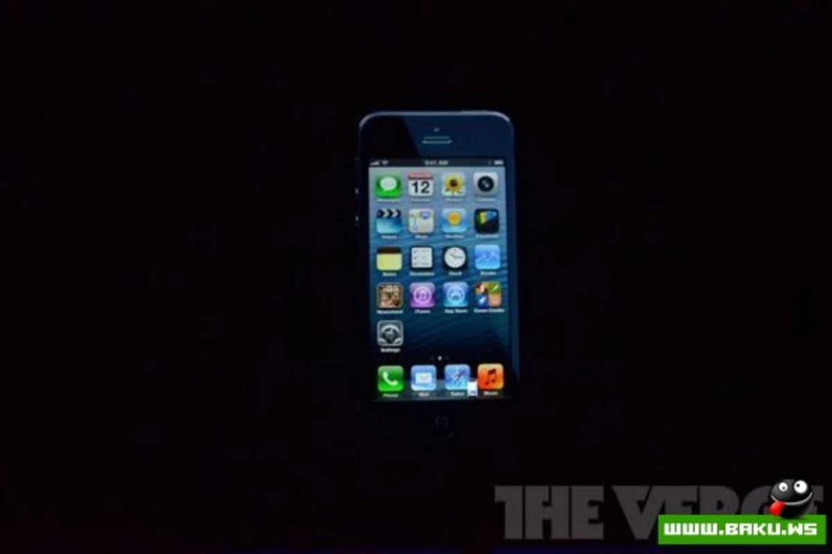 Стартуют мировые продажи смартфона iPhone 5
