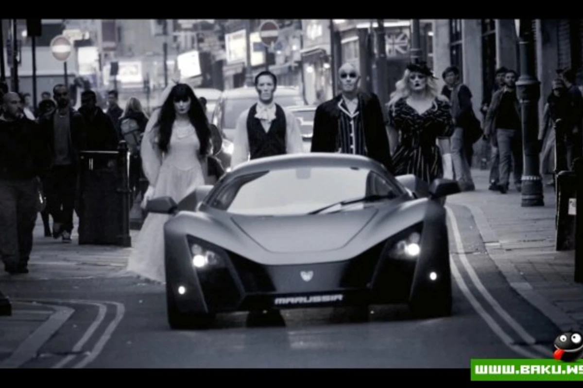 Marussia B2 использовали в качестве рекламы для Хэллоуина [видео]