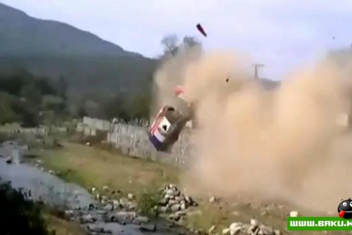 Ужасная авария Ford Fiesta на ралли в Аргентине [3 видео]