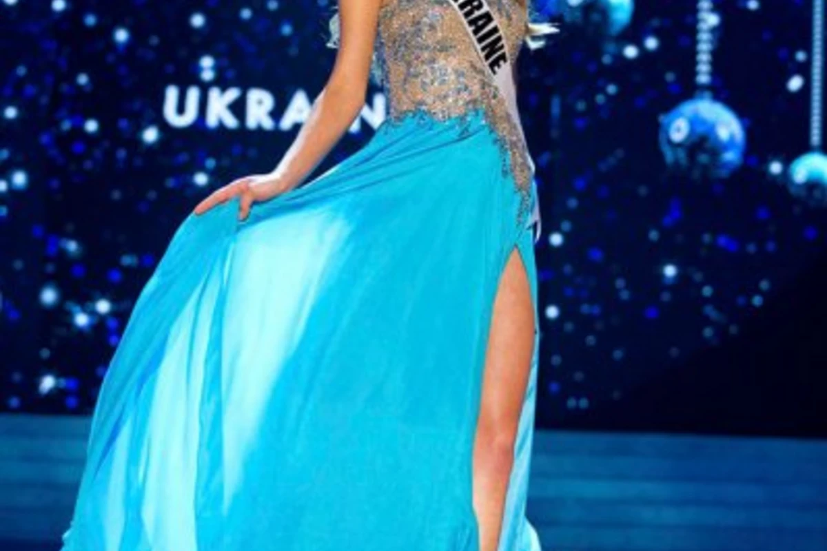 Шоу-презентация конкурсанток «Мисс Вселенная 2012» ...
