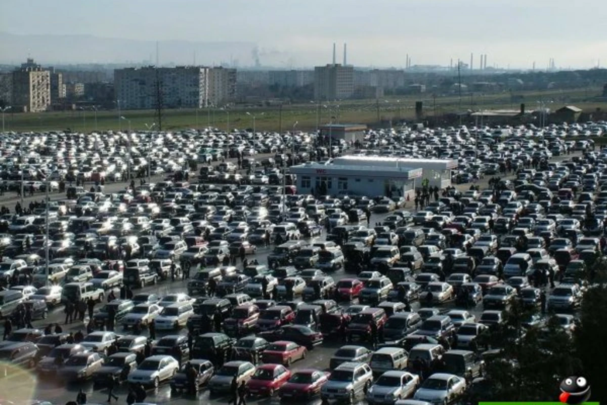 Азербайджан импортировал автомобили на сумму более $1 млрд