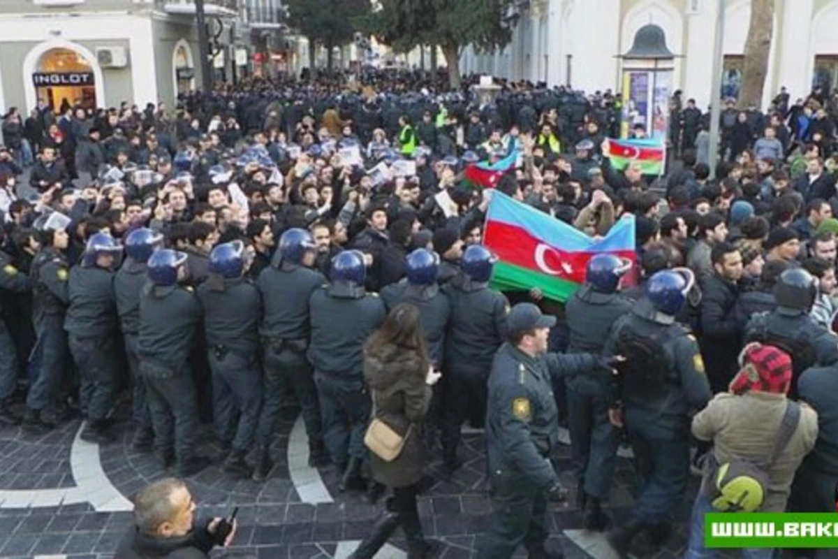 В Баку началась акция под лозунгом Нет солдатским смертям [видео]