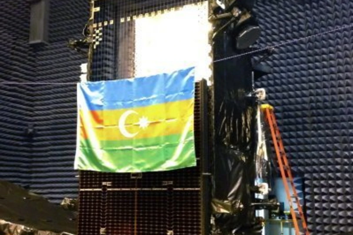 Спутник Azerspace доставлен на космодром