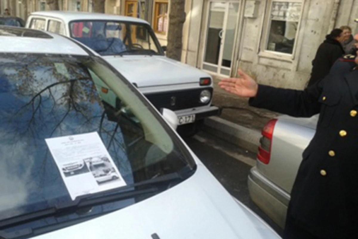 За неправильную парковку будут штрафовать без предупреждения