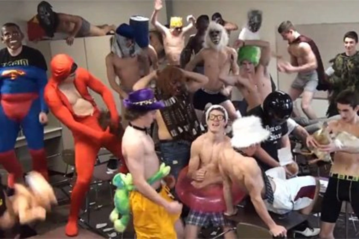 Школьников из Детройта наказали за «Harlem Shake» (видео)
