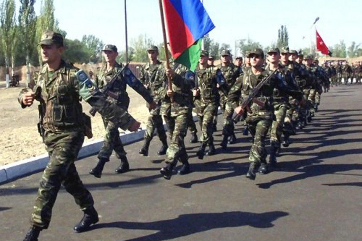 Ильхам Алиев подписал распоряжение о призыве на военную службу