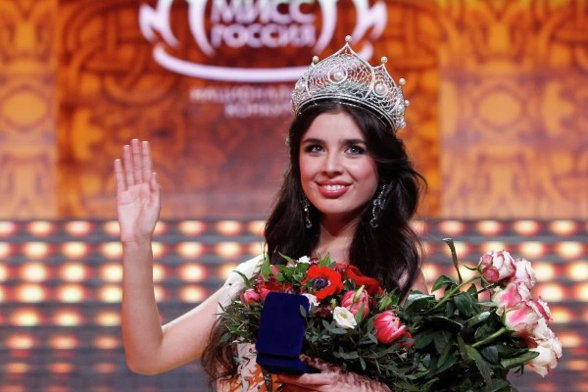 Эльмира Абдразакова стала Мисс Россия - 2013