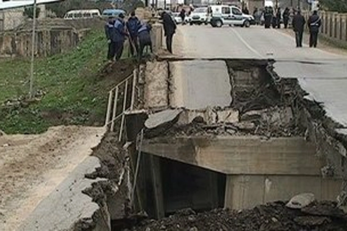 На автомагистрали Иран-Баку обрушился мост