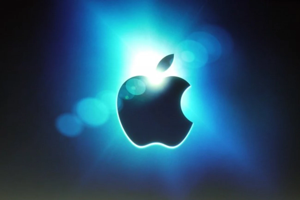 На Apple подают в суд