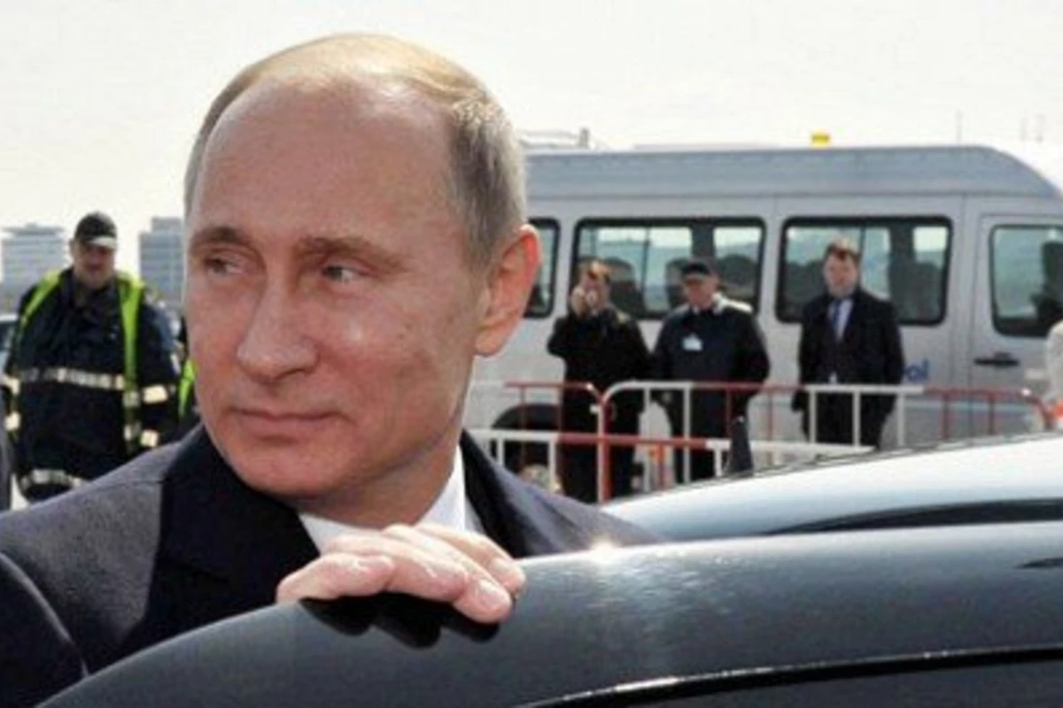 Путина включили в список разыскиваемых преступников