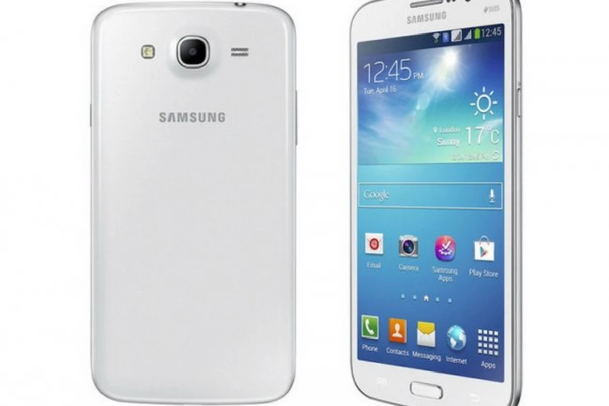 Samsung представила новые смартфоны-гиганты