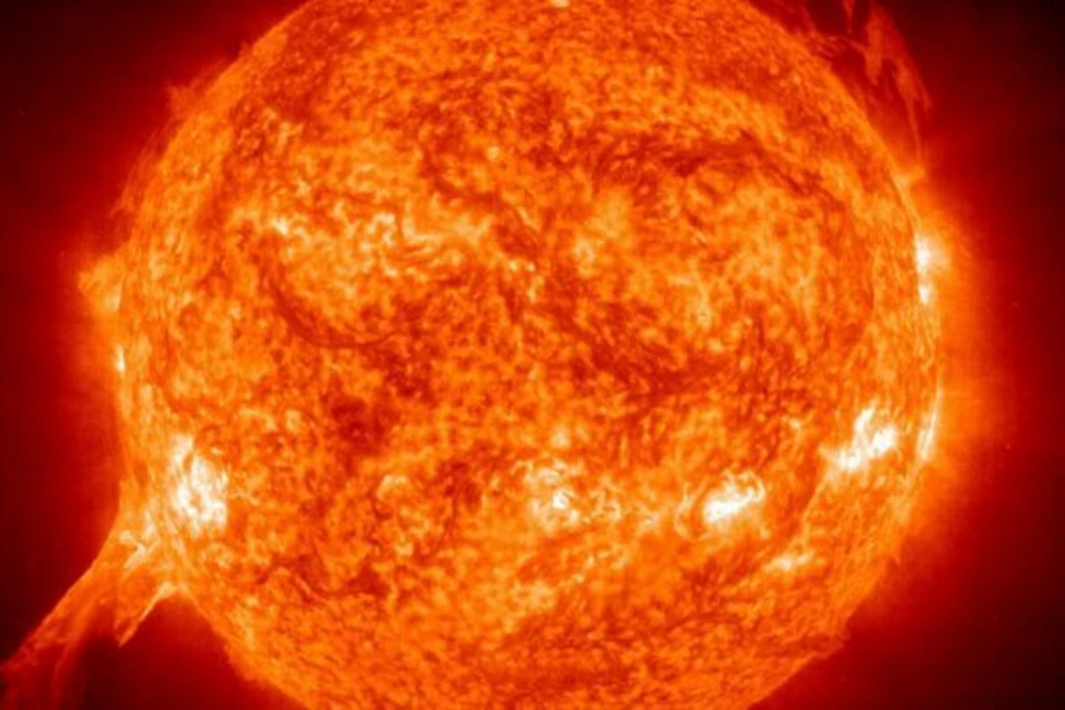 Сегодня Землю накроет мощная солнечная буря