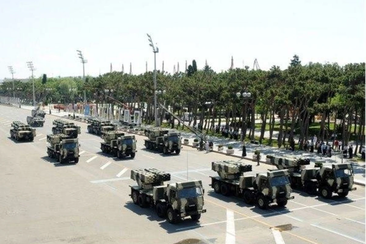 В Баку пройдет военный парад