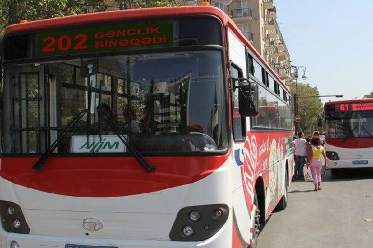 В Азербайджане могут повысить плату за проезд в автобусах