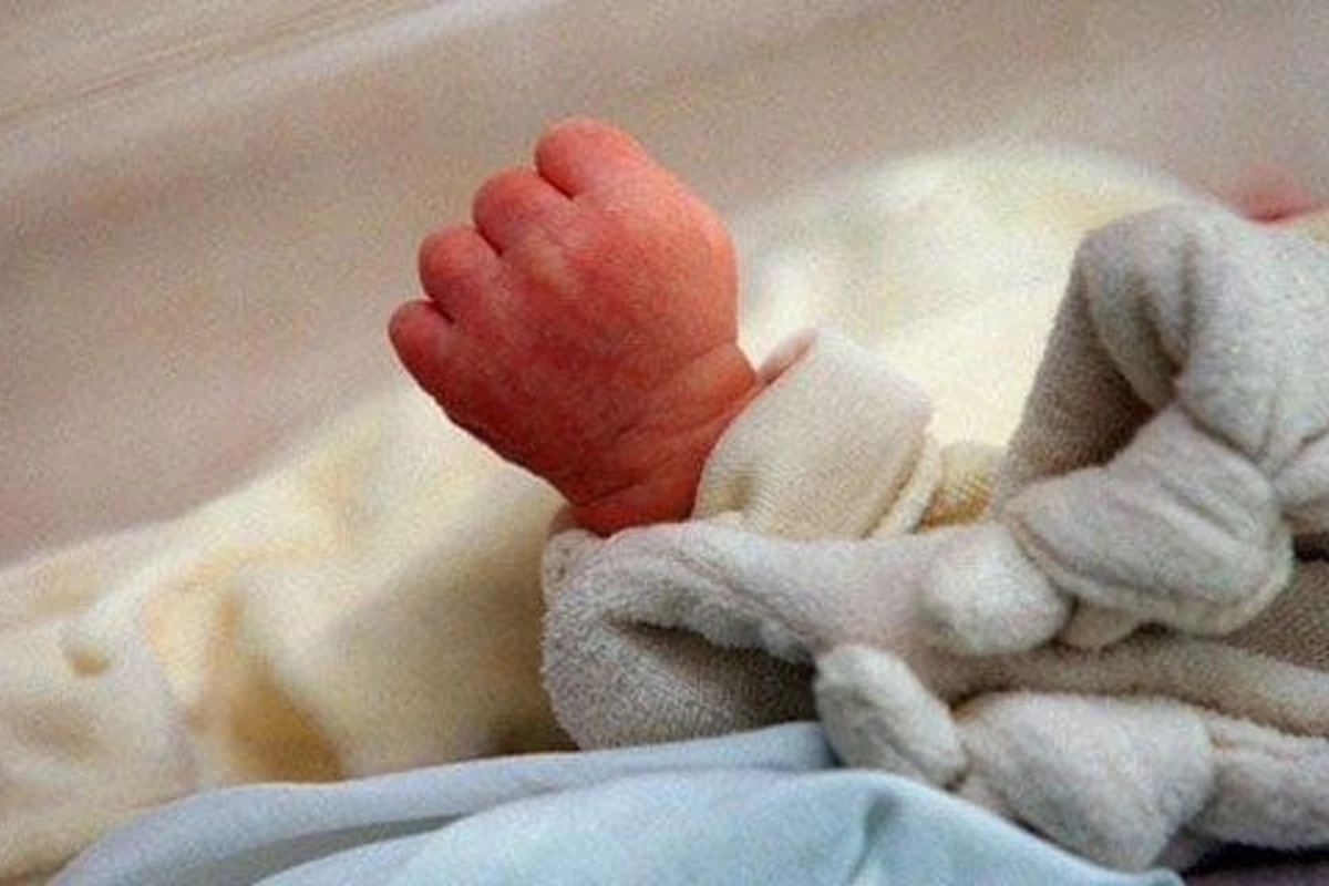 В Баку разгромили роддом