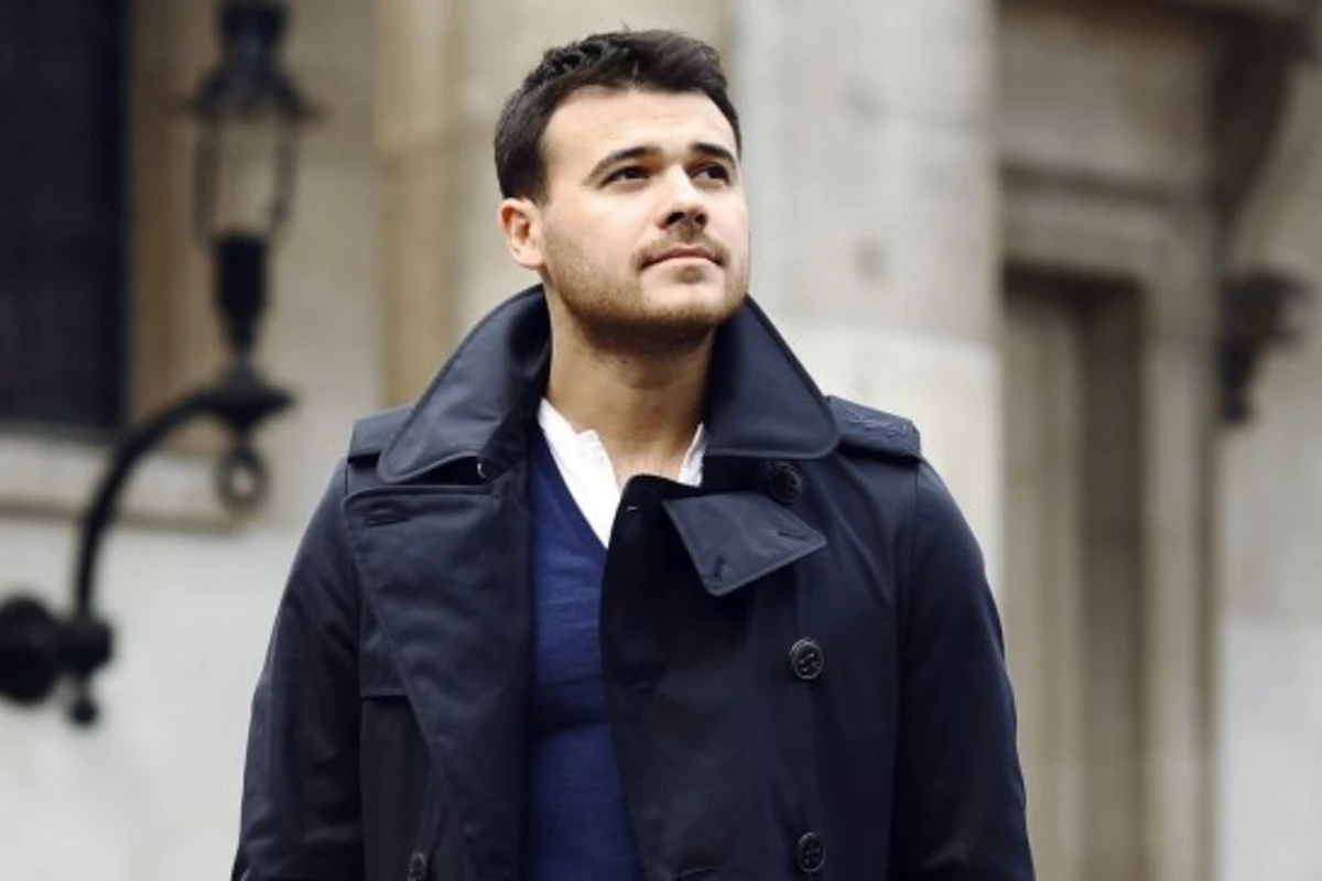 EMIN выступил на церемонии вручения престижной премии в Москве (видео)