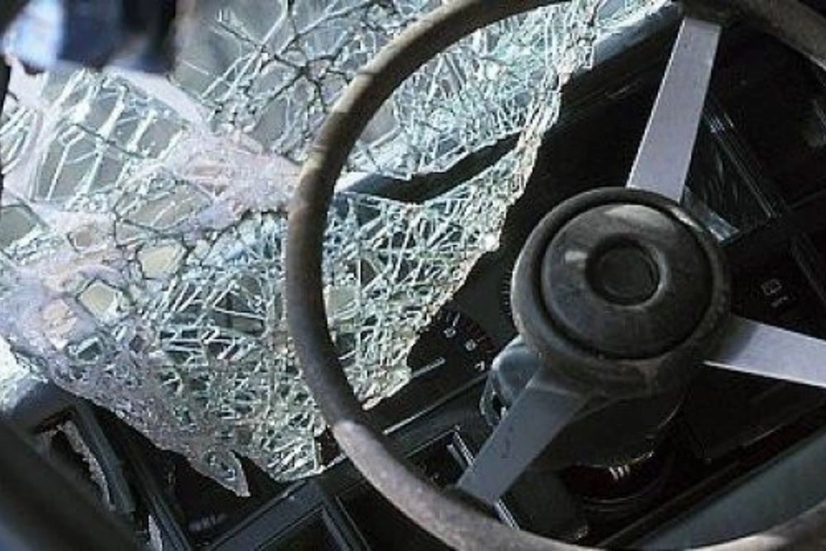 В Азербайджане столкнулись два автомобиля, есть погибший