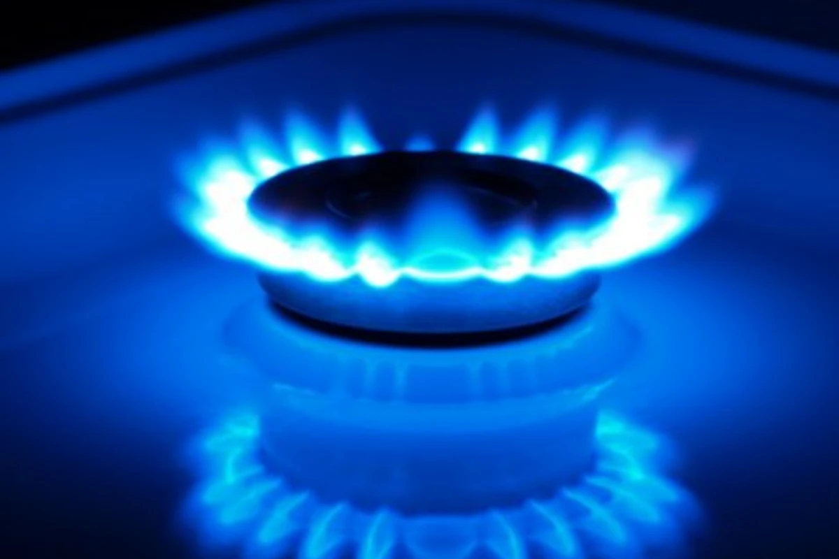 В Баку в результате утечки газа в доме произошел взрыв, есть пострадавший