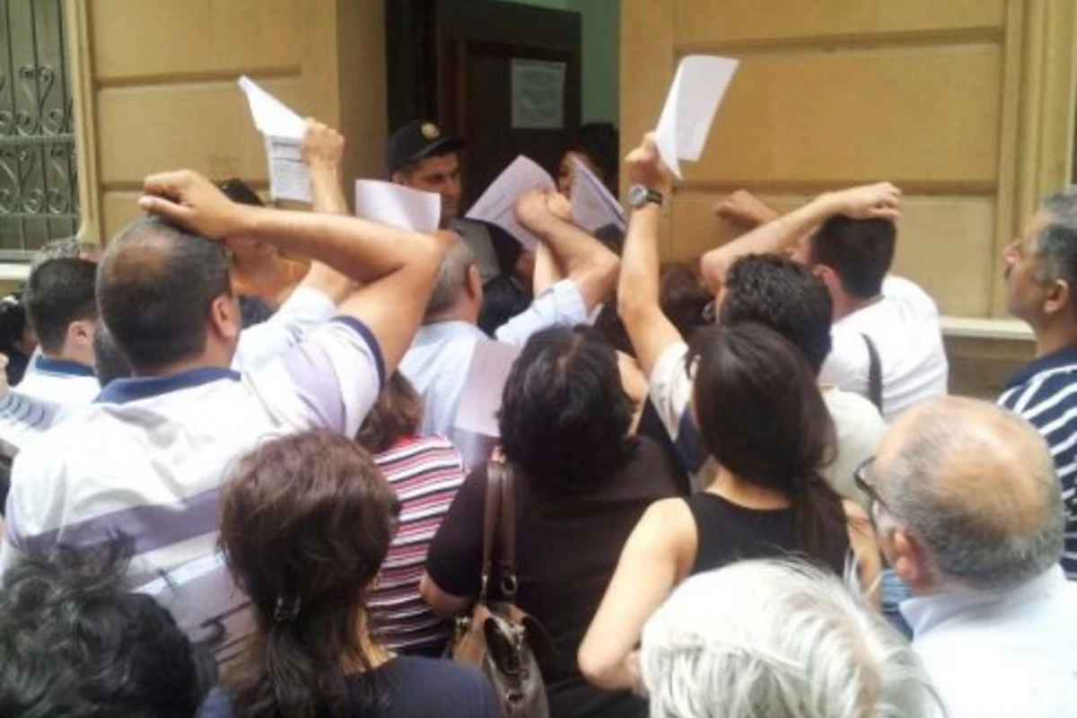 Почему венгерское посольство мучает бакинцев?