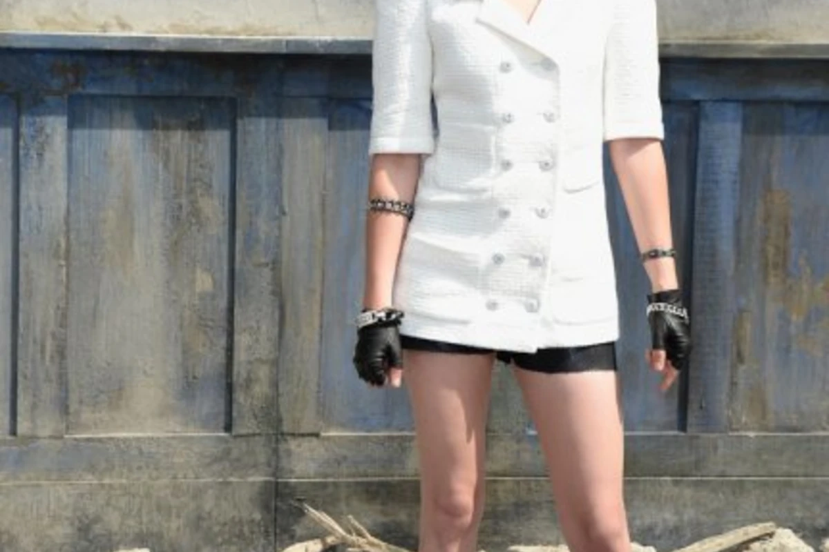 Кристен Стюарт на Chanel 2013 fashion show в Париже