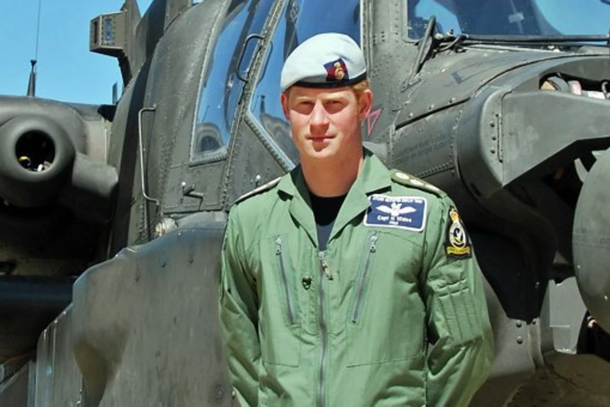Британский принц Гарри сдал экзамены на командира вертолета Apache