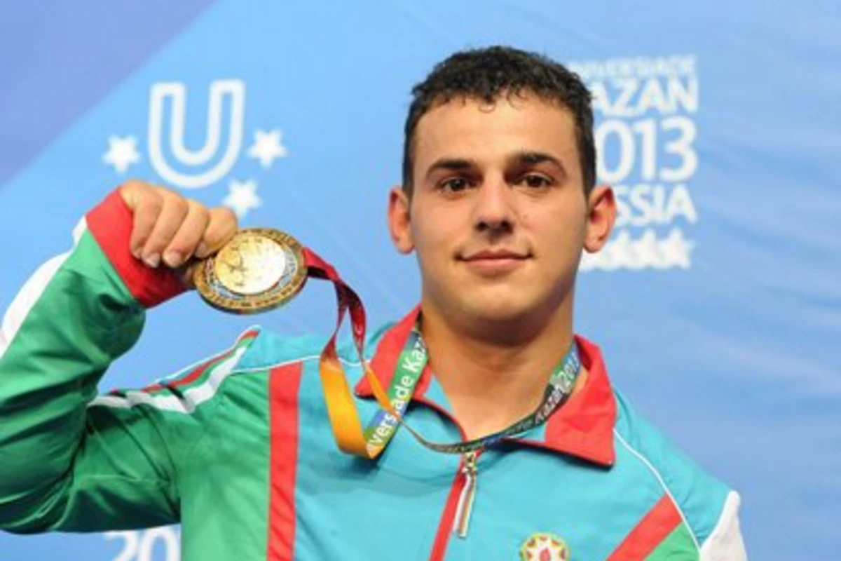 Азербайджанский тяжелоатлет выиграл золотую медаль Универсиады
