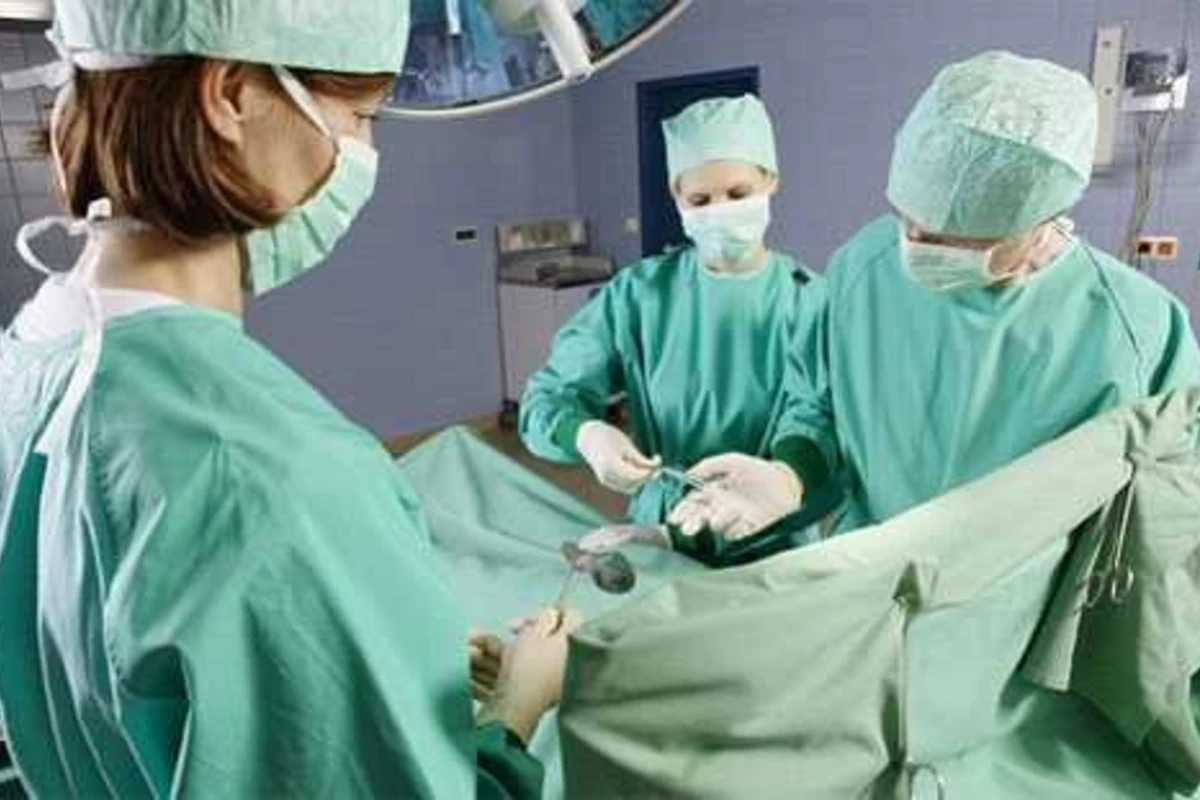 Пациентка очнулась, когда врачи начали разбирать ее на органы