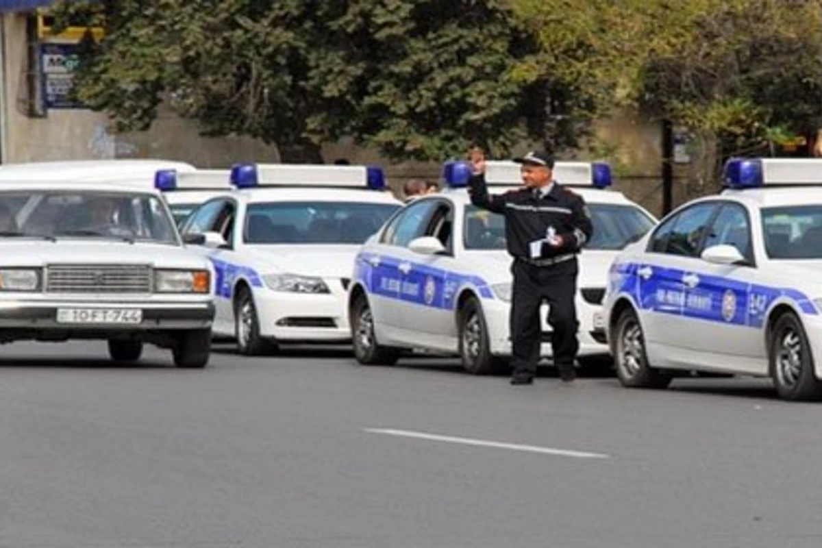 Вновь ограничено движение на одной из центральных дорог Баку