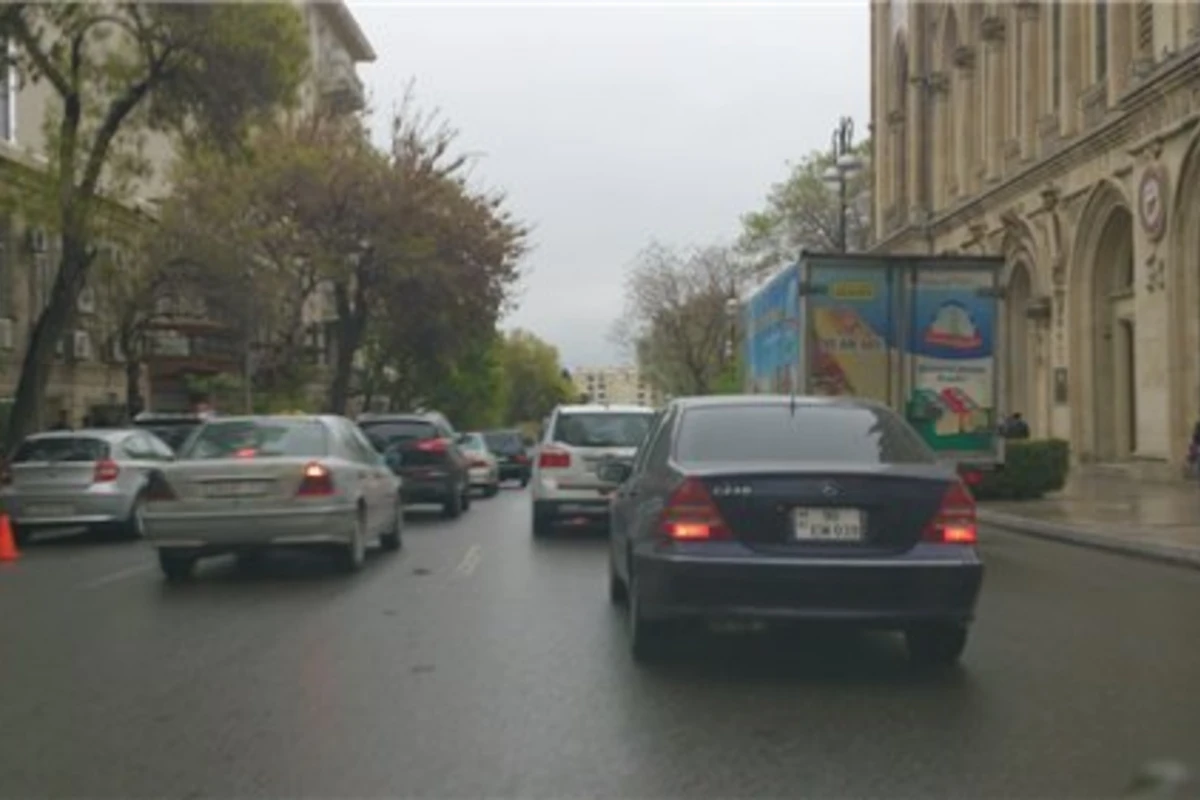 В Баку сегодня наблюдаются большие пробки